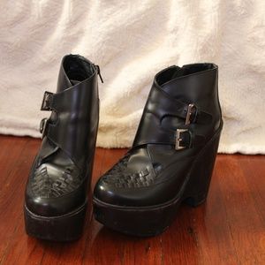Jeffrey Campbell Platform Booties sz 7.5